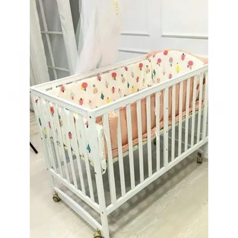 White Color Multifunctional Baby Crib, Solid Wood Newborn BB Cradle Cot, Can Splicing Big Bed