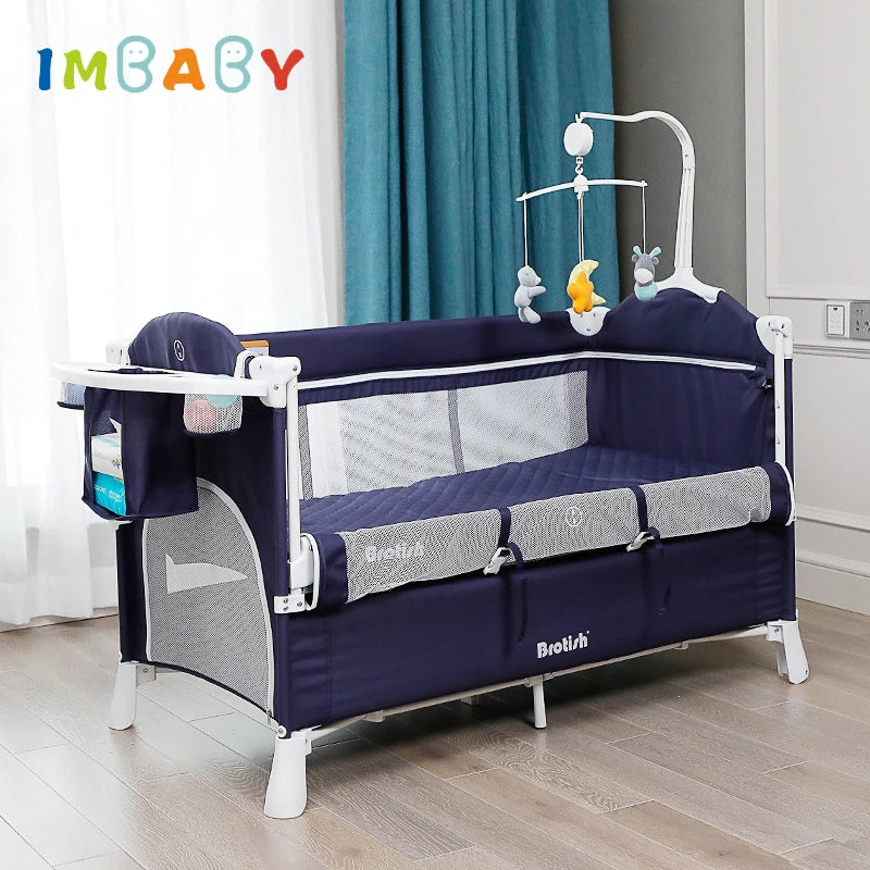 Tempat Tidur Bayi Portabel dengan Meja Popok Tempat Tidur Bayi Baru Lahir Multifungsi Tempat Tidur Bayi Rocker Ayunan untuk Tempat Tidur Anak Usia 0-6 Tahun