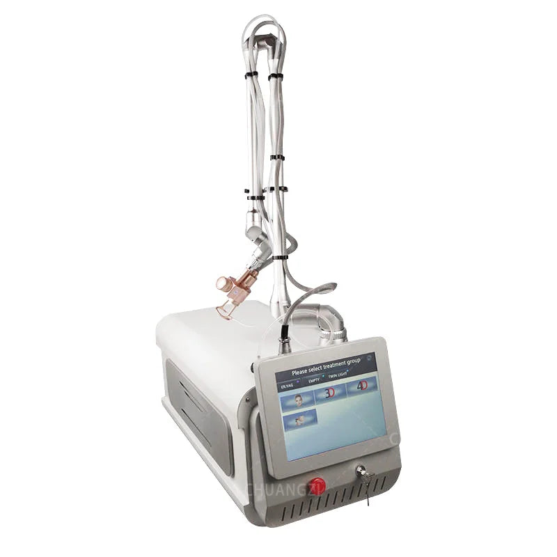 Mini-Haut-Dehnungsstreifen-Behandlung Professionelles tragbares CO2-Bison-Gerät 4D Fotona Fractional Laser Machine