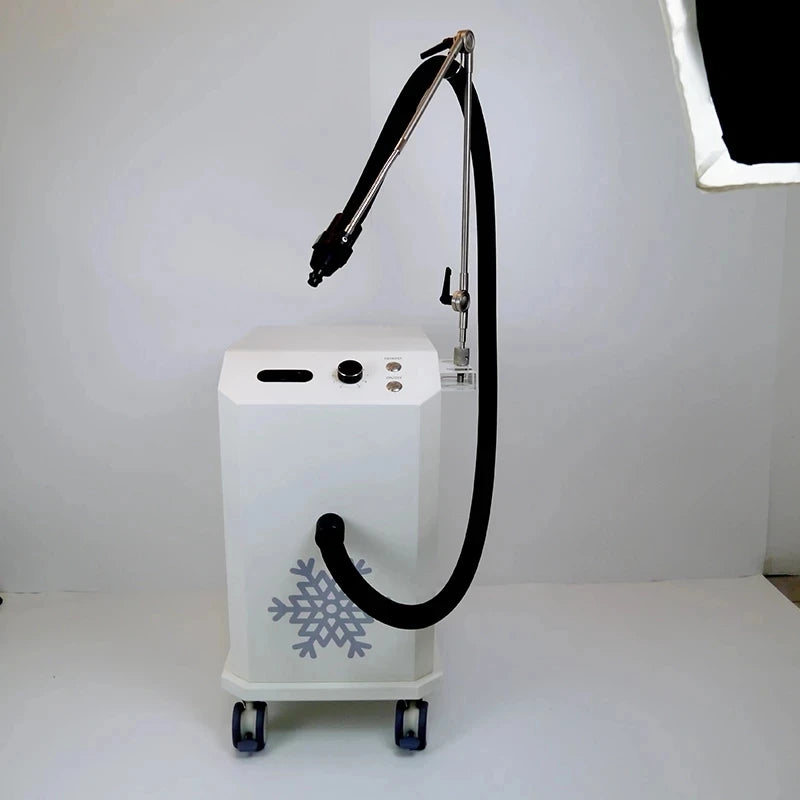 Nowa popularna maszyna do chłodzenia skóry Lcevind zaprojektowana w celu łagodzenia uszkodzeń w leczeniu bólu do terapii chłodzącej podczas zabiegów